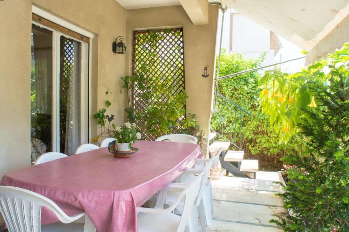Family Apt With Garden Next To The Sea أثينا المظهر الخارجي الصورة